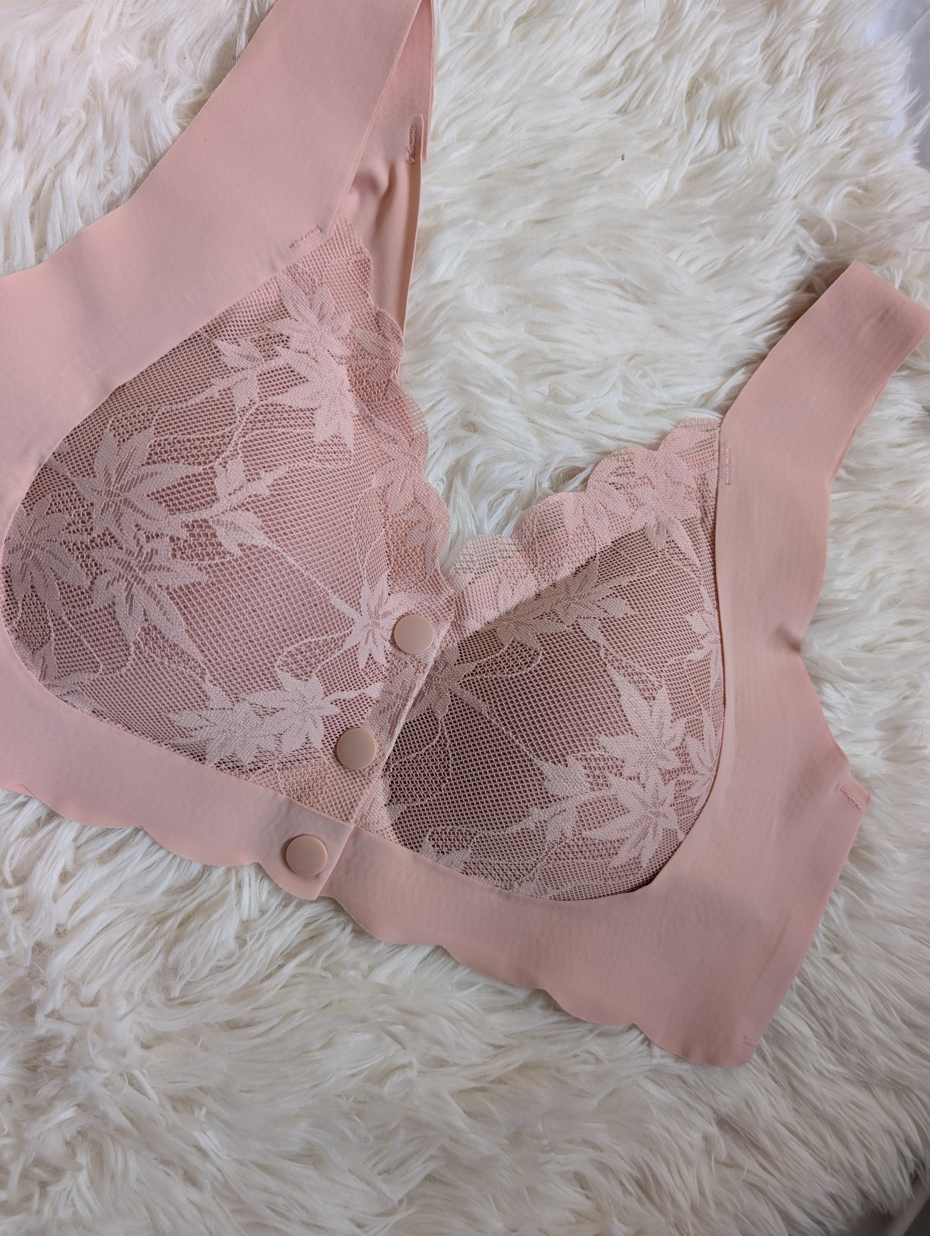 Elegant Front-Button Lace Seamless Bralette